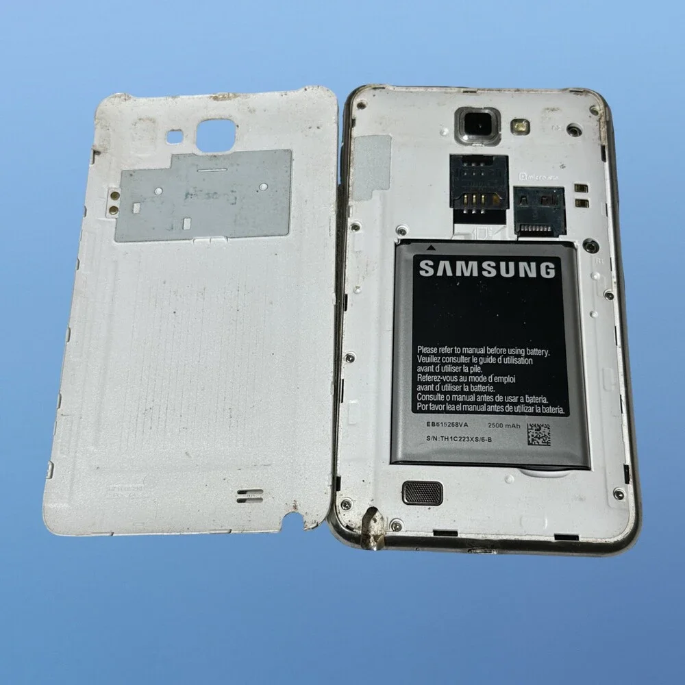 Samsung Galaxy Note 1 GT-N7000 – Cracked Screen – Swollen Battery HT775